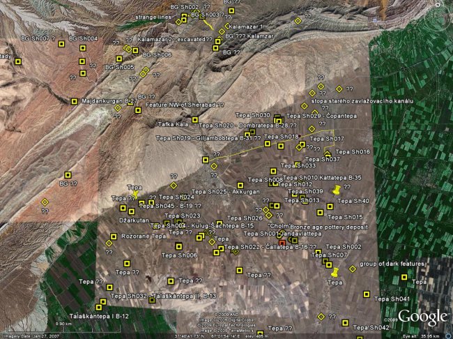 Fig. 1 General satellite image of the Sherabad oasis taken from Google Earth with marked anthropogenic features (eye altitude 36 km).