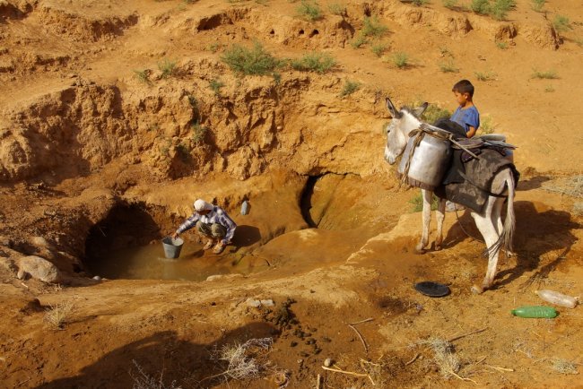 Fig. 13  Spring in the Jida Bilaq Say.